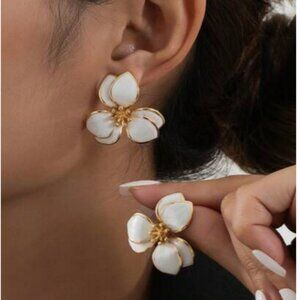 White Enamel Gold Trim Flower Earring